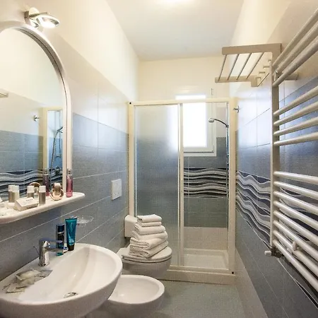Marcolini Hotel 2*